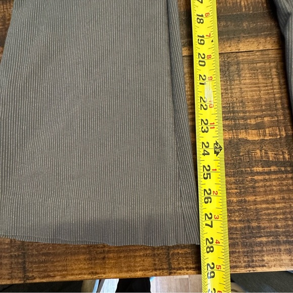 The Limited Drew Fit Gray Pinstripe Trousers- EUC - Picture 3 of 8